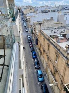 Sliema, Stylish 1 Bedroom Apartment with Parking.