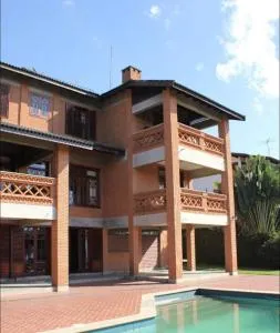 Aconchegante e ampla casa na Granja Viana - Itapevi