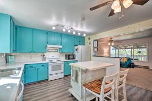 Jackson Escape with Hot Tub and Mtn Views!