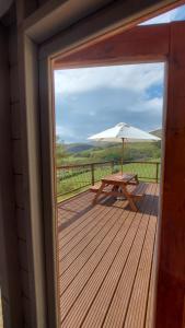 Cae Mawr Yurt Off-Grid Glamping