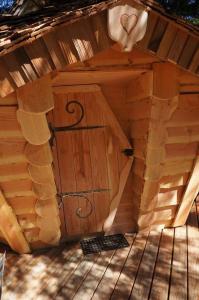 Chalets Cabanes des Volcans : photos des chambres