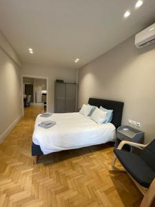 Optimal Point - Spacious Koukaki Apt