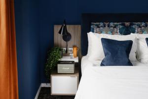 Family Room room in Native Edinburgh