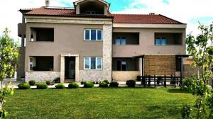 Family friendly apartments Kim - by TA Leut Agency