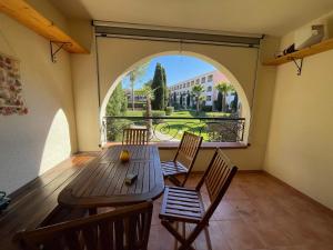 Appartements Residence marine de bravone Acces plage, Piscine : photos des chambres