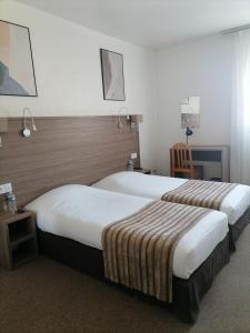 Hotels La Buissonniere : photos des chambres