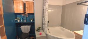 Appartements Appartement 2 chambres avec vue au pied des pistes : photos des chambres