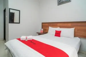RedDoorz Syariah Near Tugu Dodol Kandangan - Rantau