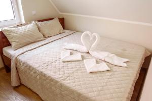 Mandarin Restoran & Hostel