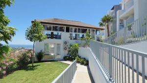 Casa Dollita - Semi Penthouse - 90 square meters terrace -breathtaking seaview