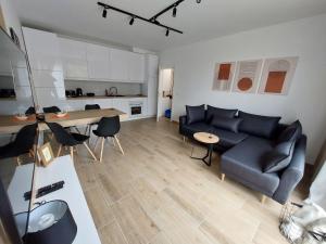 Apartman SRNA, Vila JEZERO