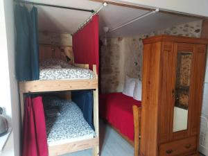 B&B / Chambres d'hotes Cafe Vals : Lit Superposé dans Dortoir Mixte