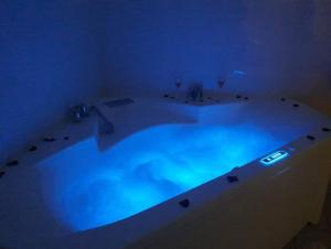 Hotels Logis Hotel du Chemin des Dames : Chambre Double - Vue sur Jardin