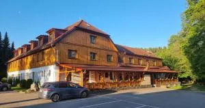 Balónový hotel a pivovar Radešín - Moravecké Pavlovice
