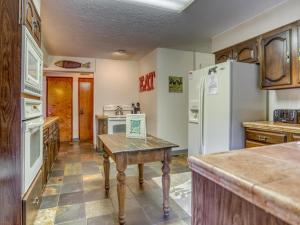 Deer View Retreat - Meredith Lodging