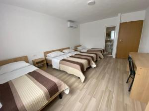Quadruple Room room in Pansion Maglica