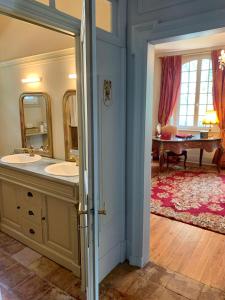 B&B / Chambres d'hotes Chateau Ratou : Chambre Double Deluxe avec Douche