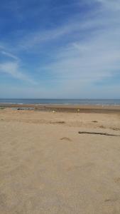 Bel appartement T2 150m plage et tous commerces