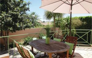 Gorgeous Home In Creissan With Wifi