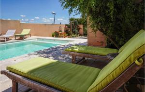Gorgeous Home In Creissan With Wifi