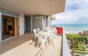 Amazing Apartment In Oropesa Del Mar