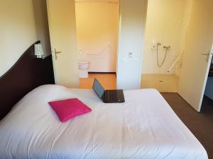 Enzo Hotels Quimperle By Kyriad Direct : photos des chambres