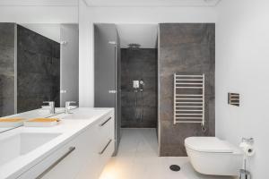 WHome The Boulevard Prime Location with AC & Elevator