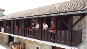 Auberges de jeunesse Hostel Quartier Libre : Appartement avec Balcon