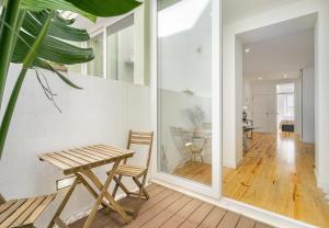 WHome Chic 1-bed w Patio perfect to explore Lisbon