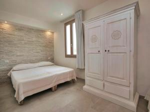 Iside Accommodations img12