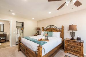 Whispering Creek Bed & Breakfast
