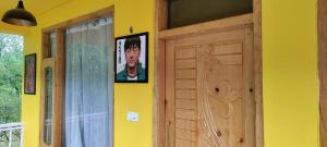 Whoopers Hostel Manali