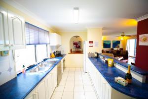 CLOUD 9 - Cliff Top Eagle Heights