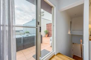 Exclusive Stays - Boulevard Penthouse