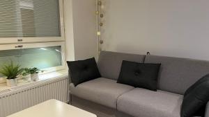 Pikkuyksiö tapahtumien äärellä **