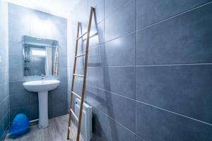 Appartements Le LENNON - Centre Ville T2 - Rez-de-chaussee : photos des chambres