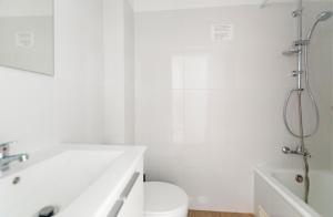 HOUZE_6 suites flat in Campolide near Parque Eduardo VII (Marquês Pombal)