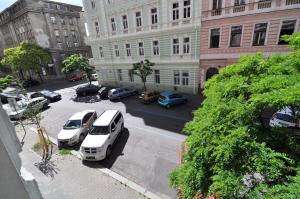 Modern Cozy Apartment by Ruterra