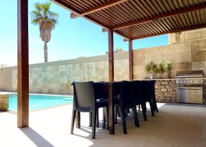Ta Lucija - Luxurious 6 BedroomEn suite Villa - Pool AC