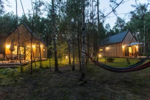 Ostoja Orżyny, Dom nr 1 - W stronę jeziora