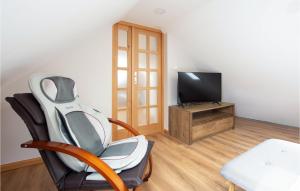 Nice apartment in Sinj with WiFi and 3 Bedrooms