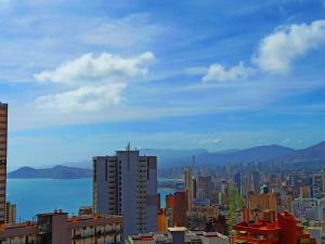 Cumbre Loix Apartment by Agencia Poniente