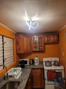 CityScape VR, New Kingston - Executive 2BR Dual Ensuite Apt