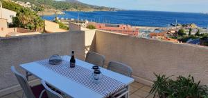 Appartements Studio with Fantastic sea view : photos des chambres