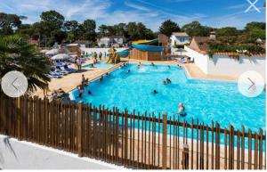Mobilhome 46 pers à 600m de la plage des Conches