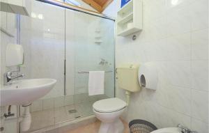 Stunning Apartment In Saplunara