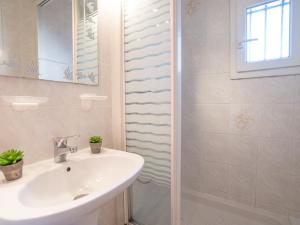 Maisons de vacances Holiday Home Thalassa-3 by Interhome : photos des chambres