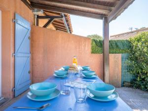 Maisons de vacances Holiday Home Les Marines du Roussillon-2 by Interhome : photos des chambres