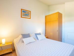 Holiday Home Les Marines du Roussillon-2 by Interhome