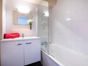 Apartment Glacieres 22 by Interhome